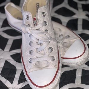 Women’s size 9 Converse
